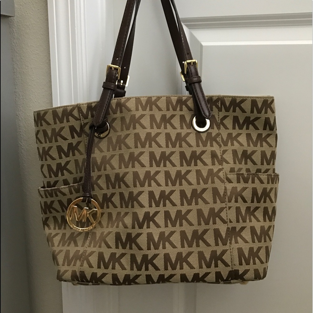 Authentic Michael Michael Kors Signature Tote
