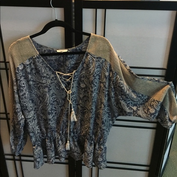 Boho paisley tassel lace up cotton blouse - Picture 2 of 3