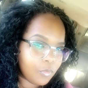 Meet your Posher, Kalisha