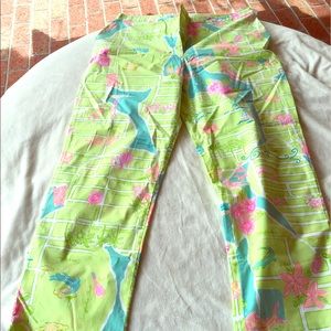 Vintage Lilly pants. Size 4. NWT.