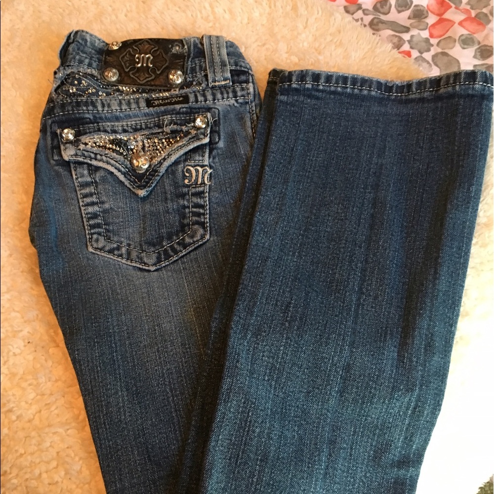 Miss me jeans, they're 24" or a size ( 1 )