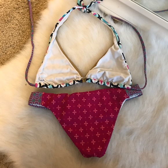 Patterned Bikini - Picture 3 of 3