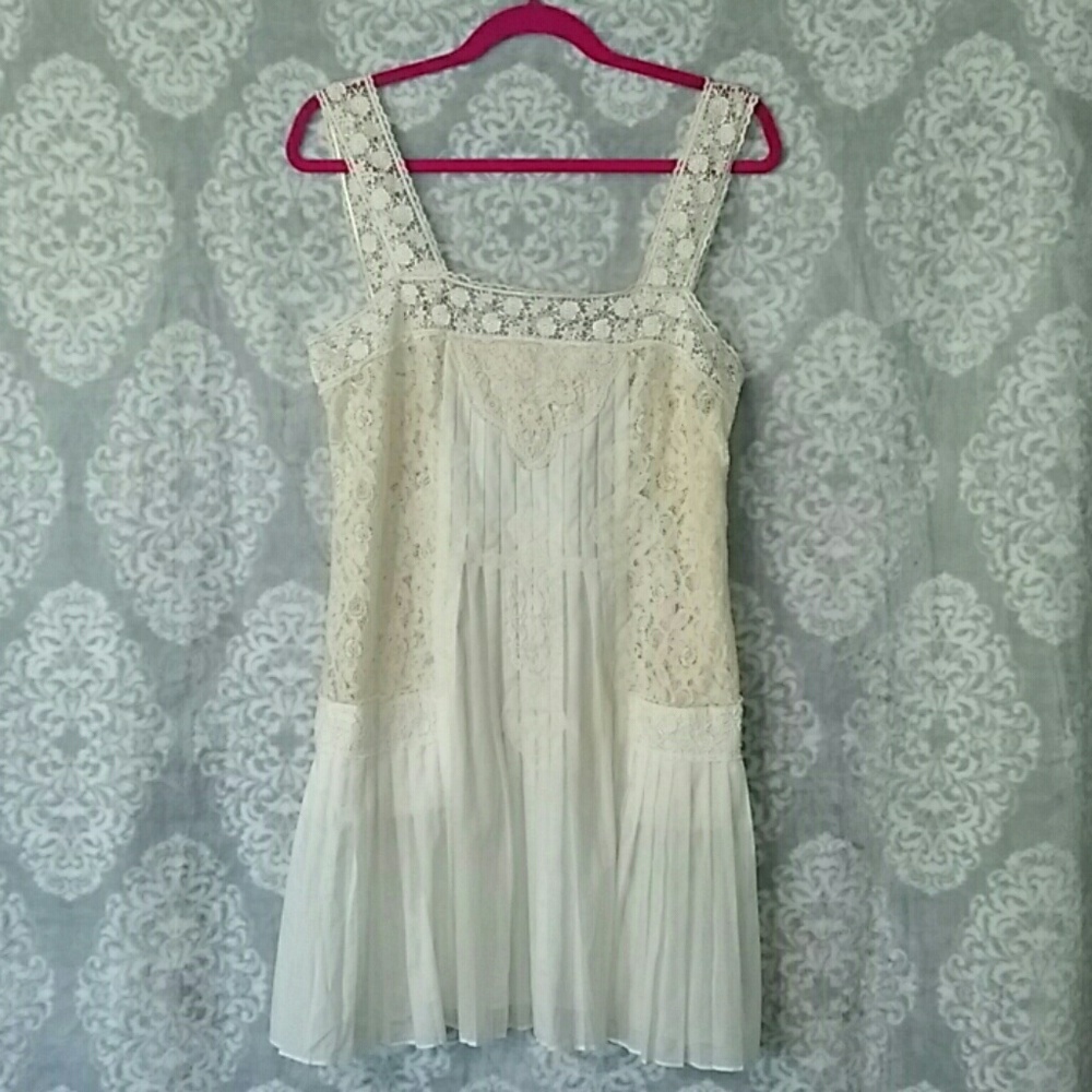 Cream lace pleated mini dress