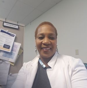 Meet your Posher, Cassandra