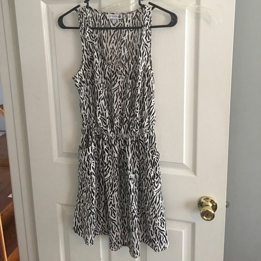 Patterned dress
