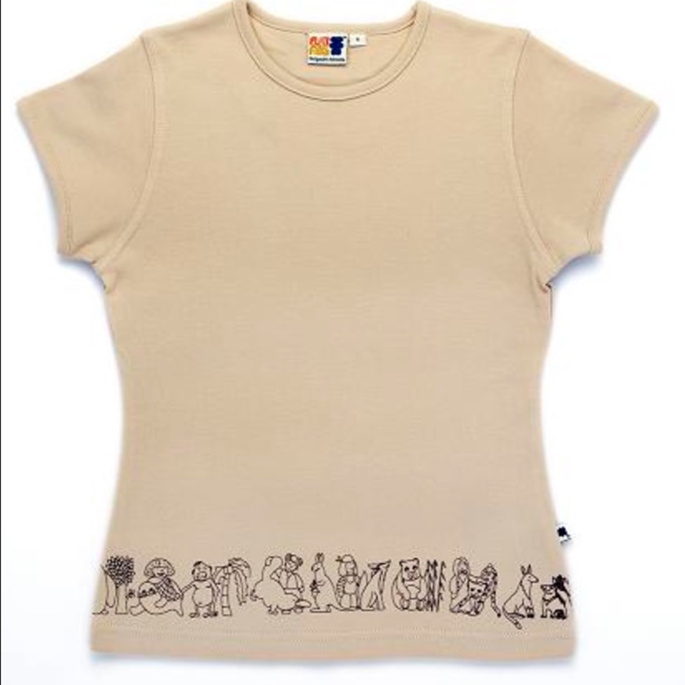 Girls tee- cream color world print