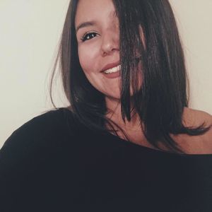 Meet your Posher, Leslie