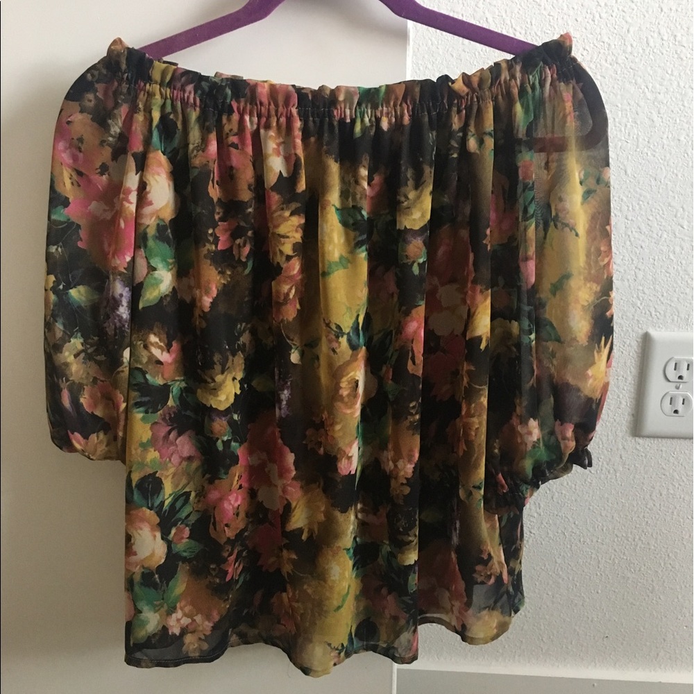 Kortnie off the shoulder top