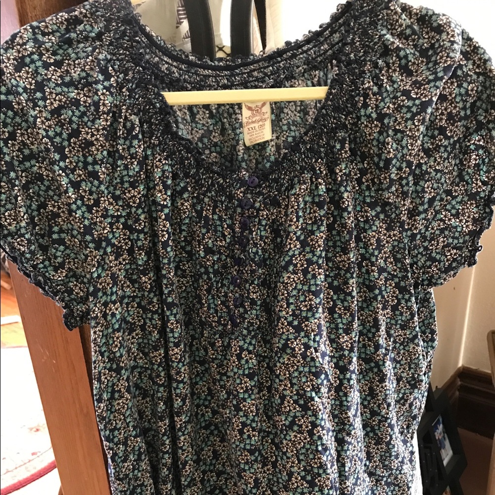 Nice summer shirt so 20