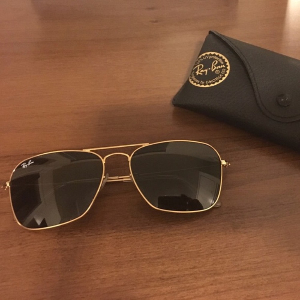 RayBan caravan