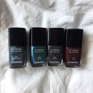 Chanel nail polish