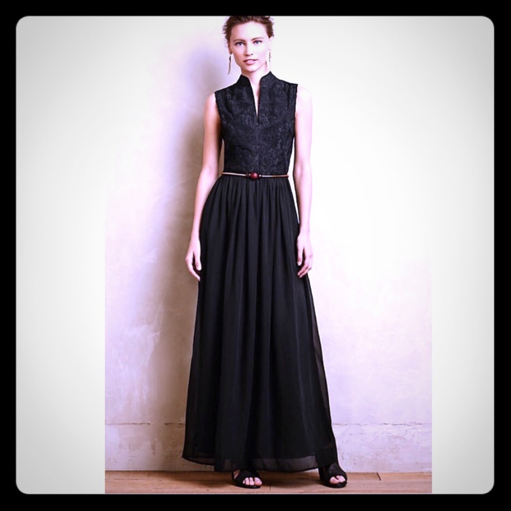 🎊ON SALE🎊NWT Pankaj & Nidhi Embroidered gown