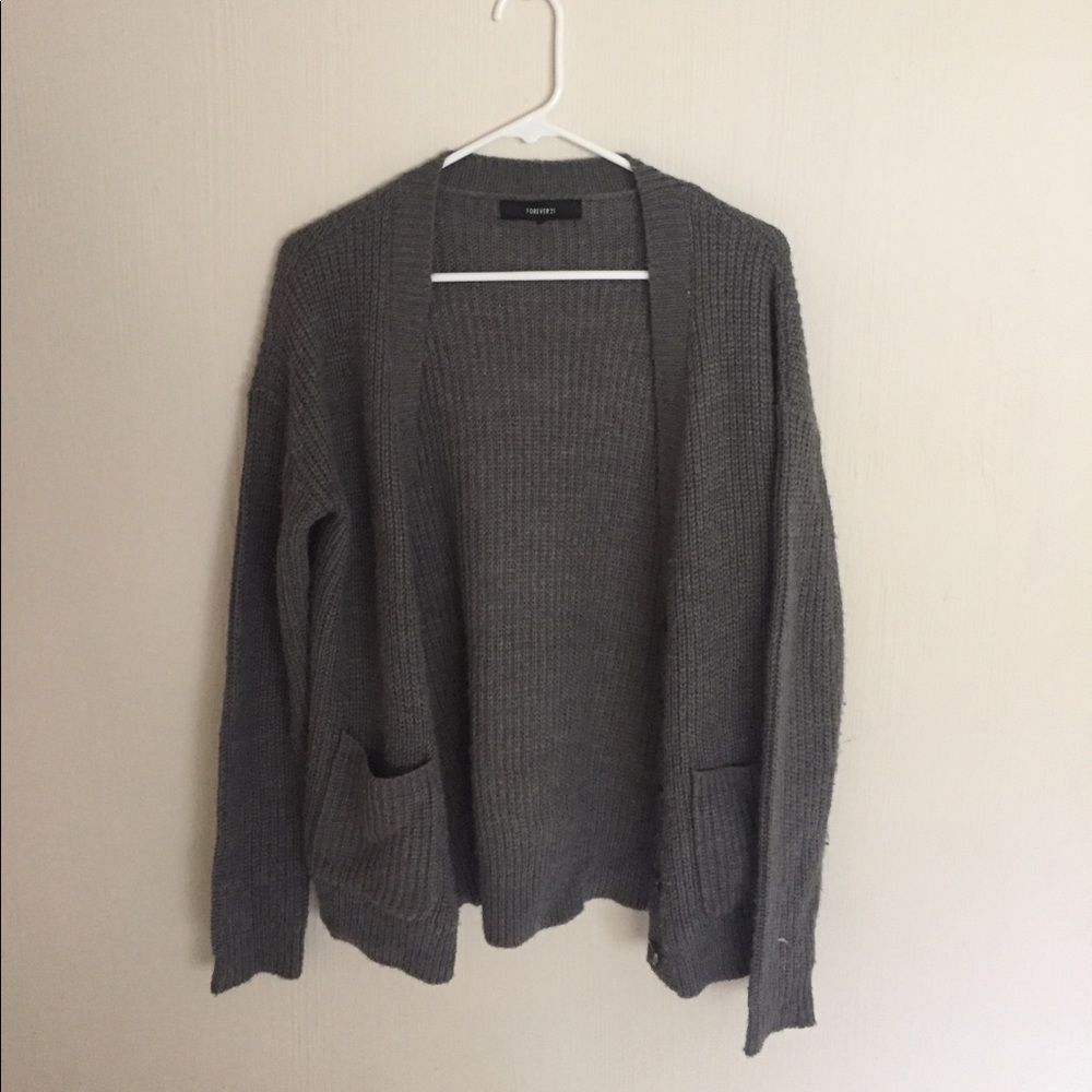 chunky grey cardigan
