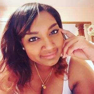 Meet your Posher, Tshari