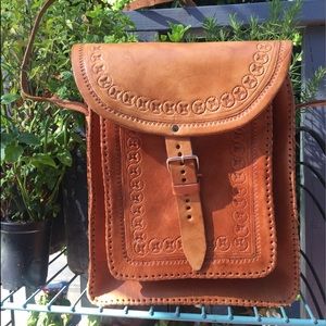 Vintage Mexican Purse, Tooled Leather, cross body