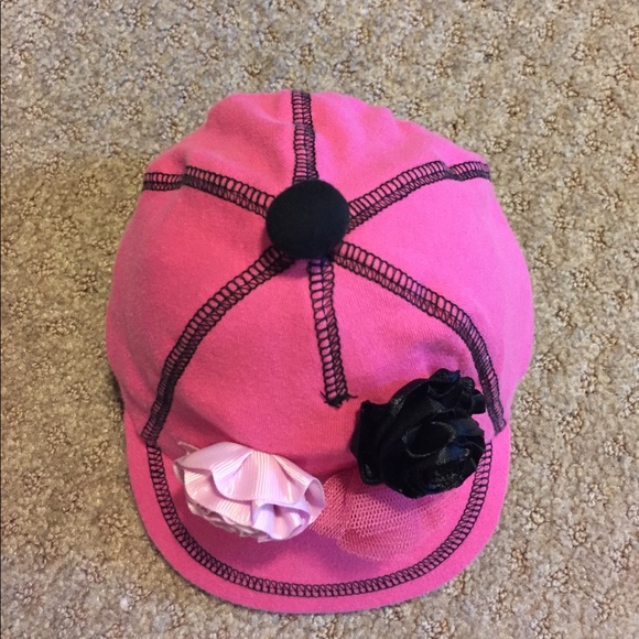 NWOT Adorable hat - Picture 2 of 4