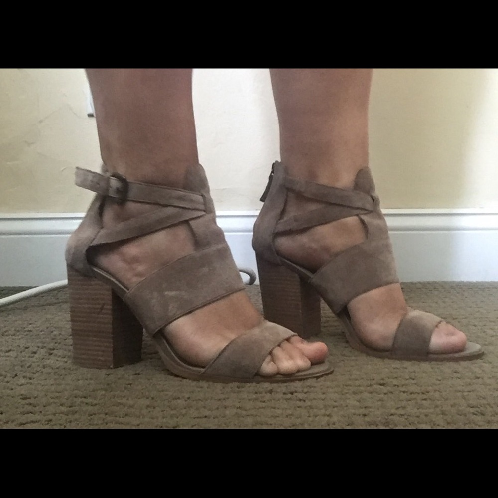 Hinge Suede Summer Heels