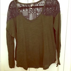 Free people long sleeve with crotchet!