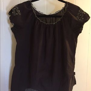 Kuhl thin peasant style top size L
