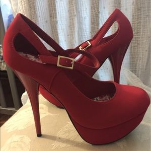 Retro red heels