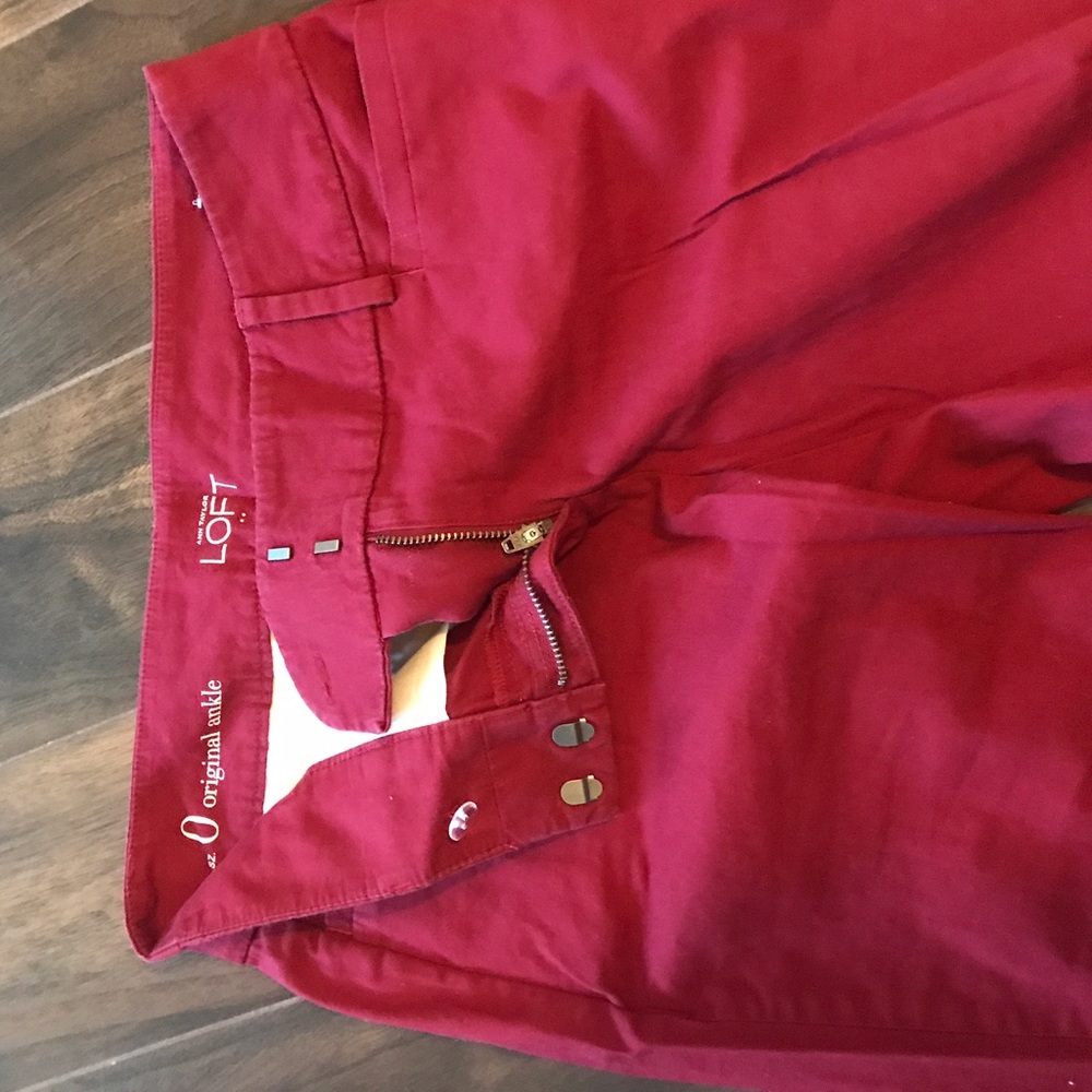 Red pants - Picture 2 of 3