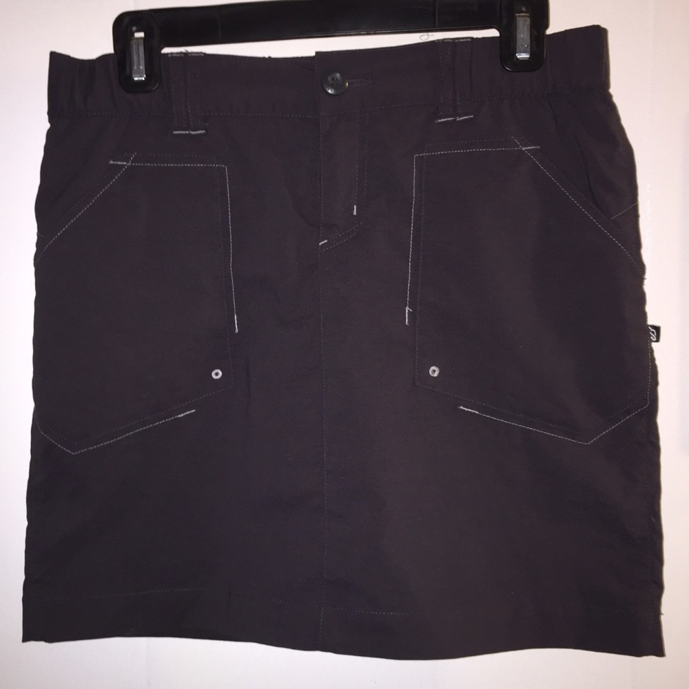 Eddie Bauer grey skort size S