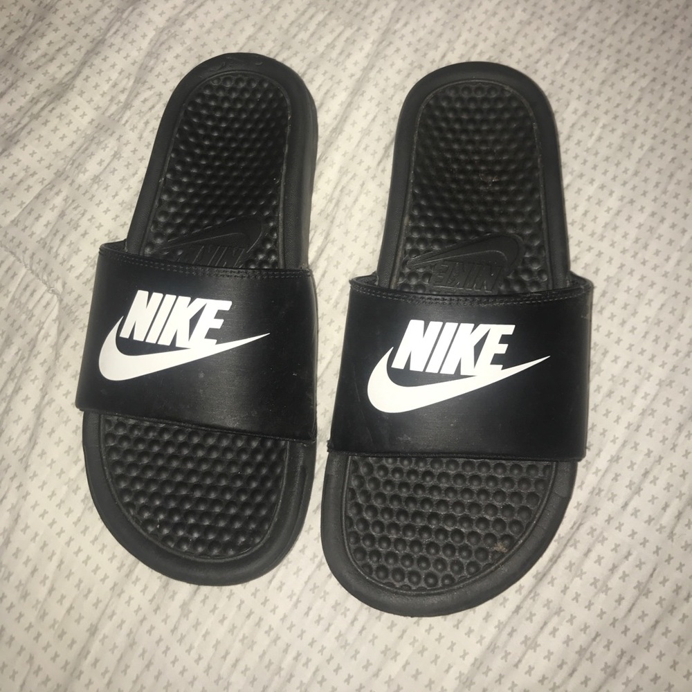 Nike sliders!