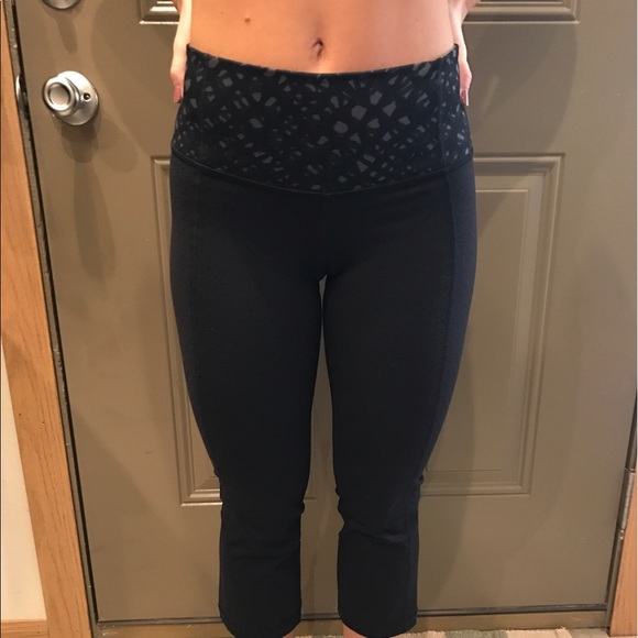 lululemon athletica Pants - Lululemon crop leggings