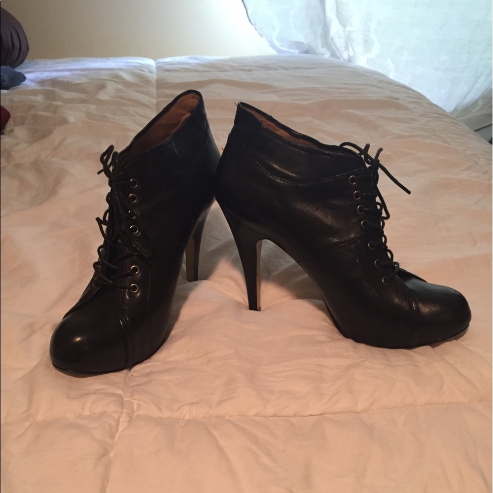 Nine West Black Leather Booties