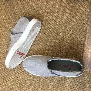 ED Ellen DeGeneres Fallon Women Sneakers