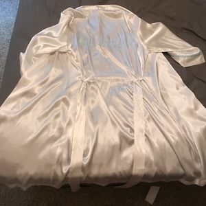 The Bride Robe