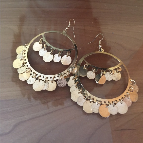 Earrings & Necklace - Matching Set - Picture 4 of 7