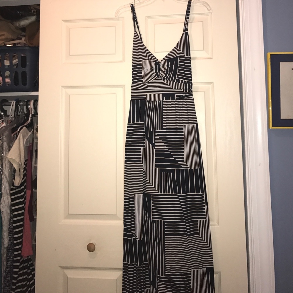 Ann Taylor navy and white maxi dress