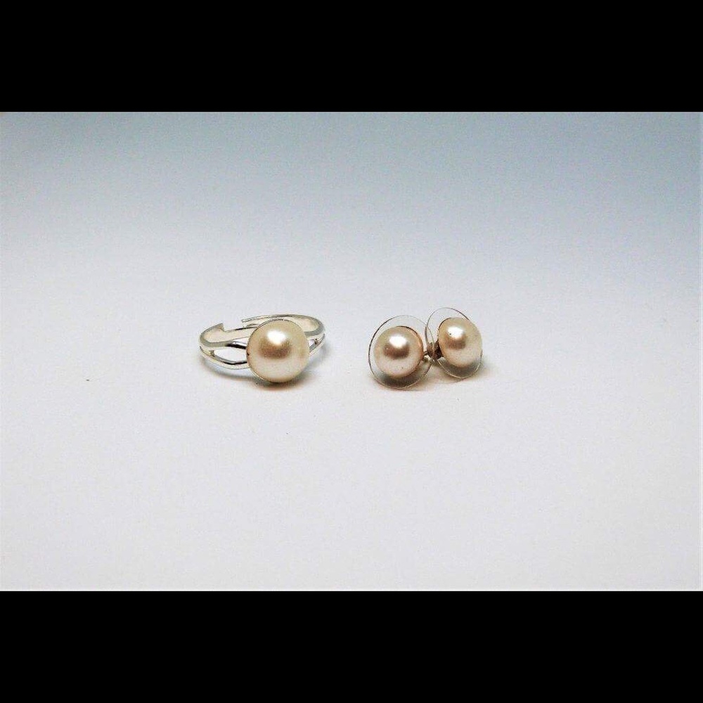 Pearl Set
