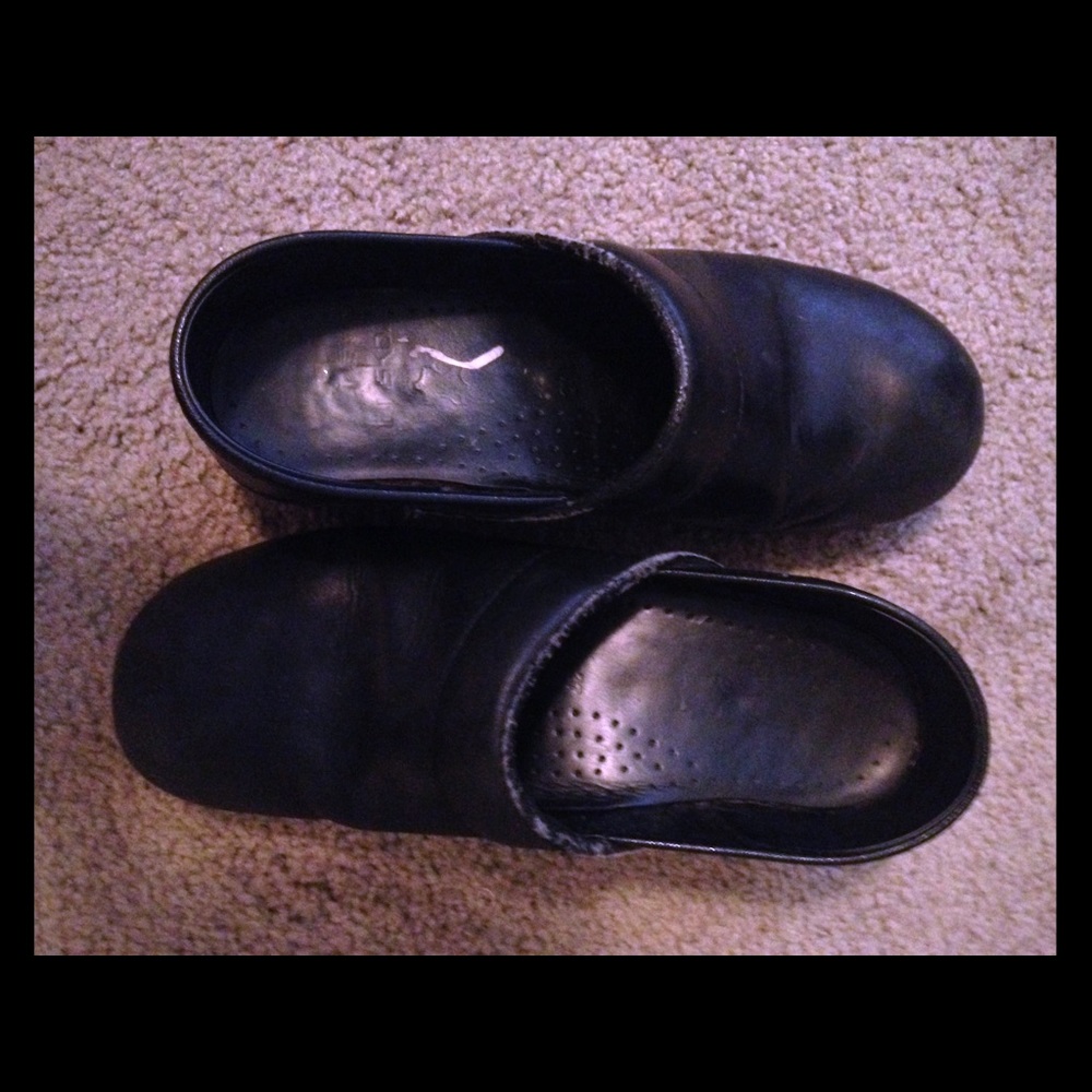 black dansko sz 37