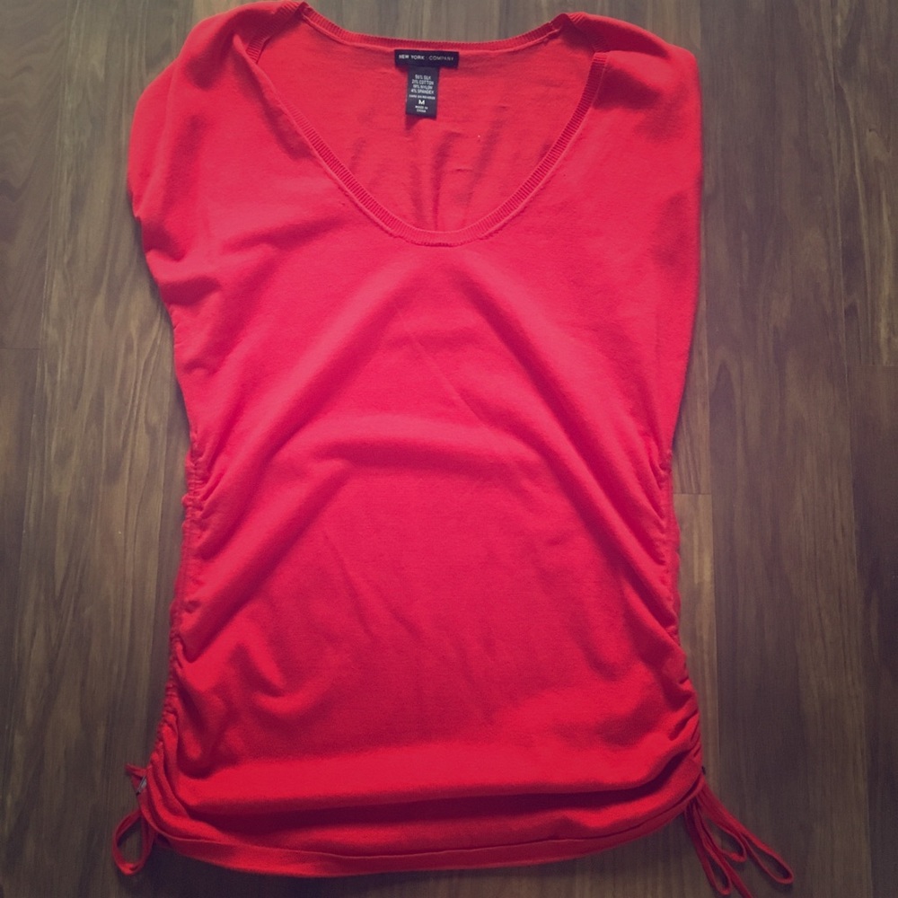 New York and Co Sleevless Sweater Med