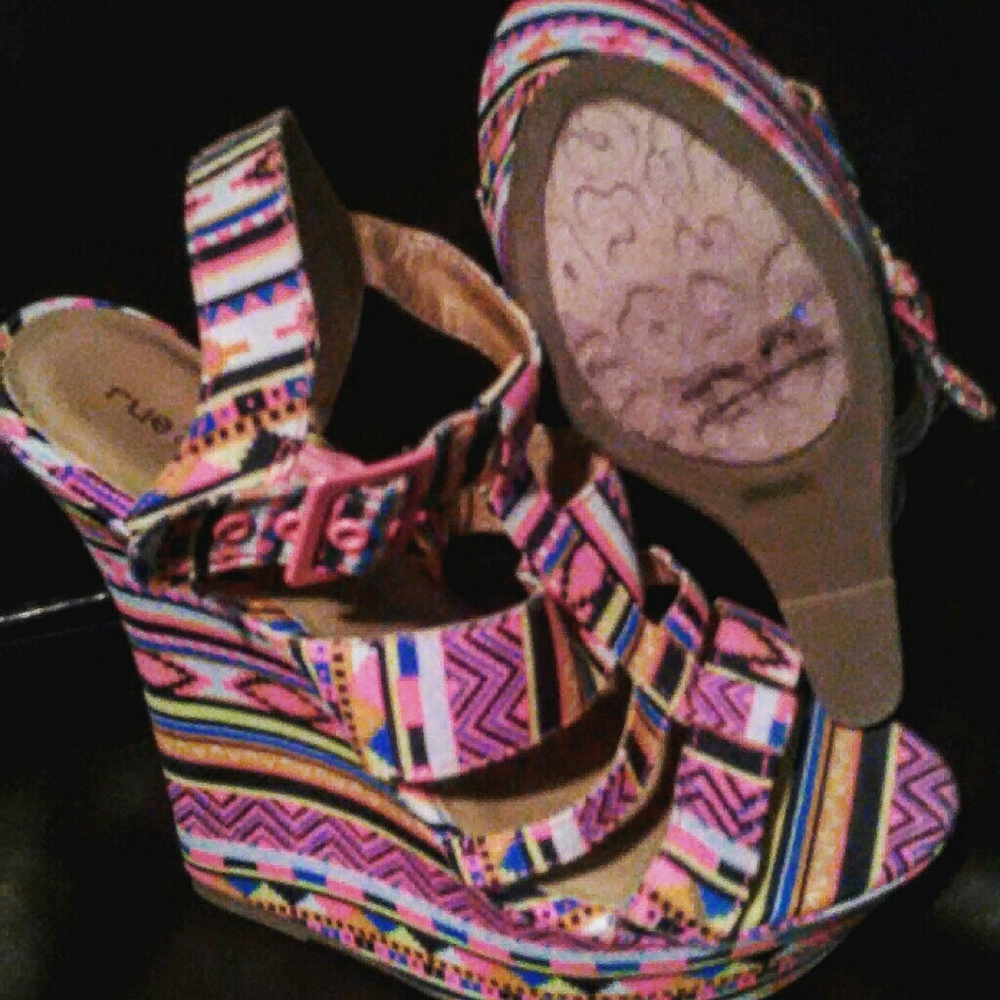 Multicolored Platform Sandal