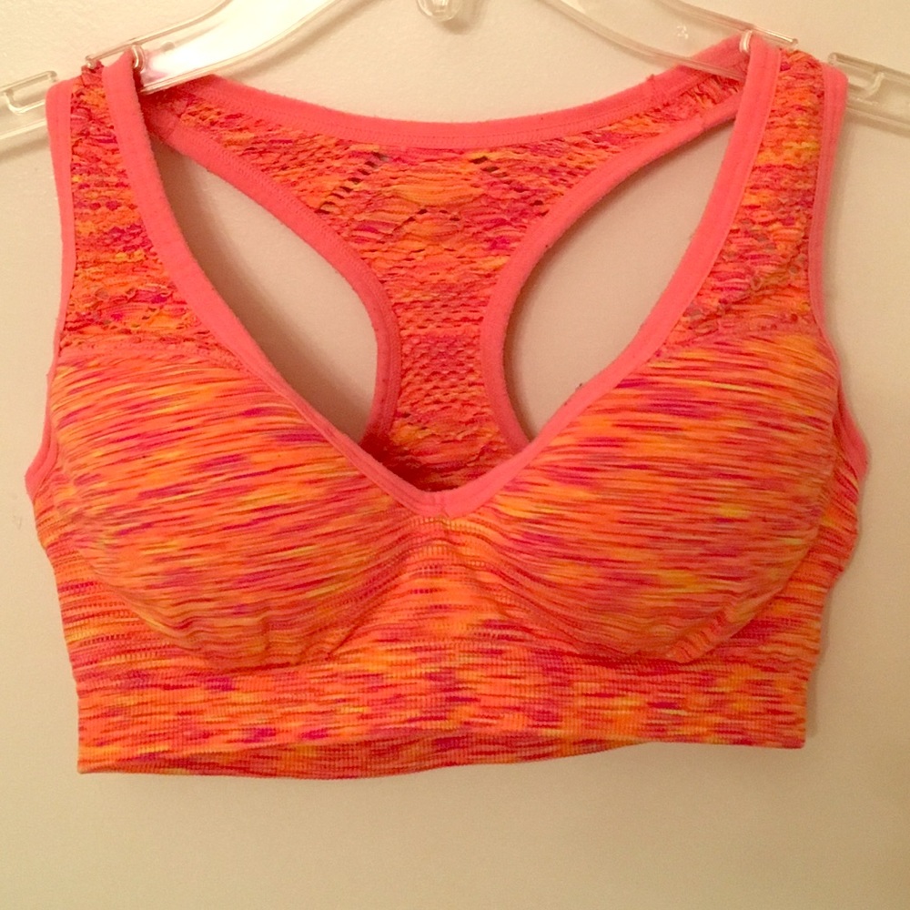 PINK Push-Up Sports Bra