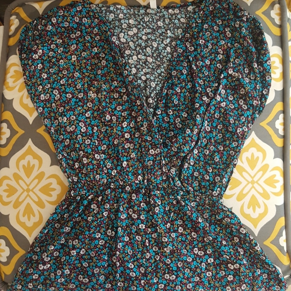 Romper - Picture 2 of 6