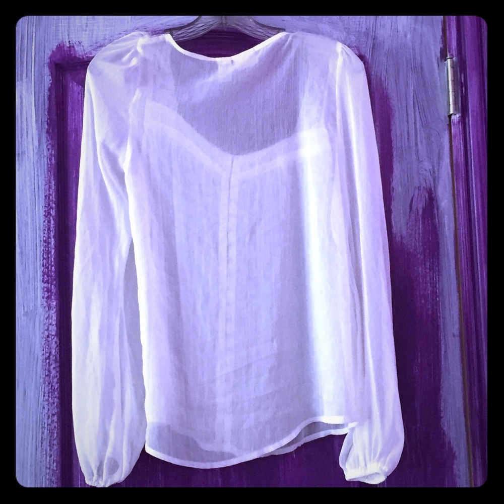 🚫SOLD🚫.  Daytrip Cream Blouse - Picture 2 of 4