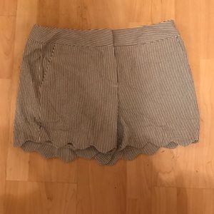 Scalloped stripped shorts NWT