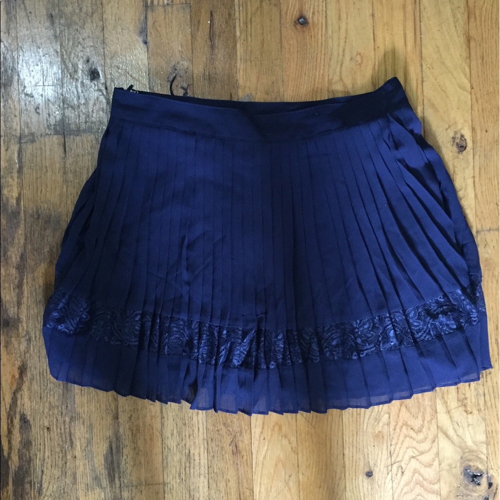 Mini pleated skirt