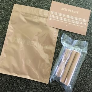 KKW BEAUTY Medium