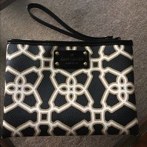 Authentic Kate Spade large wristlet.