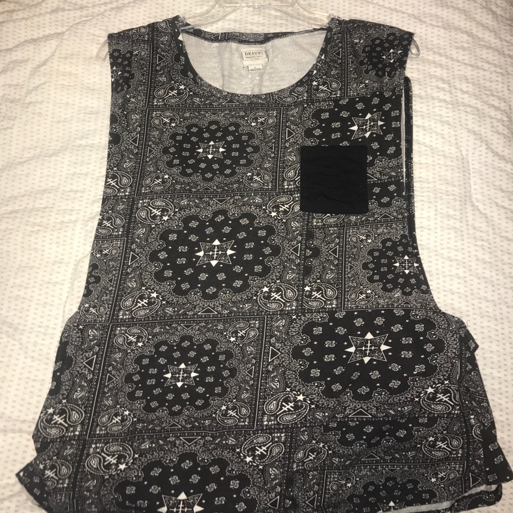 Two muscle tanks with frockets!