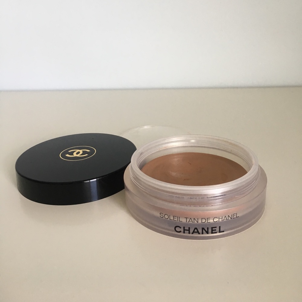 Bronzing cream. Chanel. Soleil Tan De Chanel.
