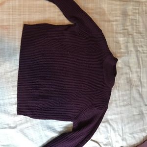 Burgundy semi cropped sweater