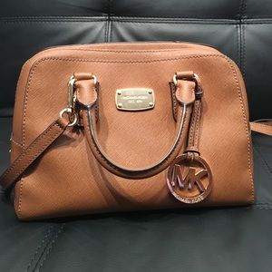 Micheal Kors purse