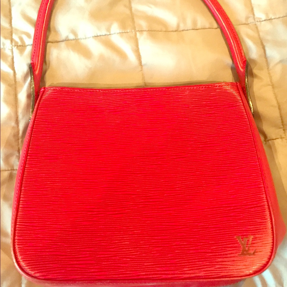 *GORGEOUS* Authentic Louis Vuitton 👜