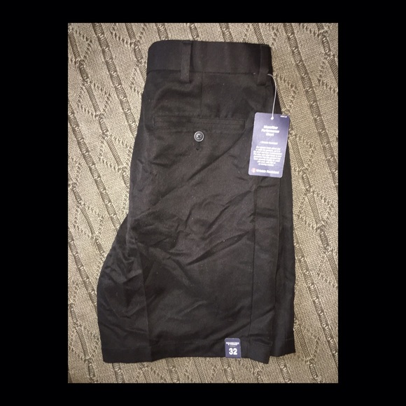 Men's Roundtree & Yorke easy care black shorts - Picture 3 of 3